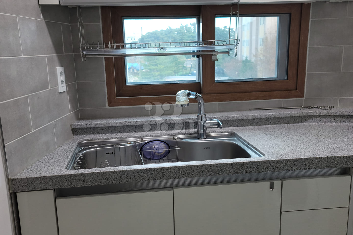 Clean villa near Songjeong Beach 4th image