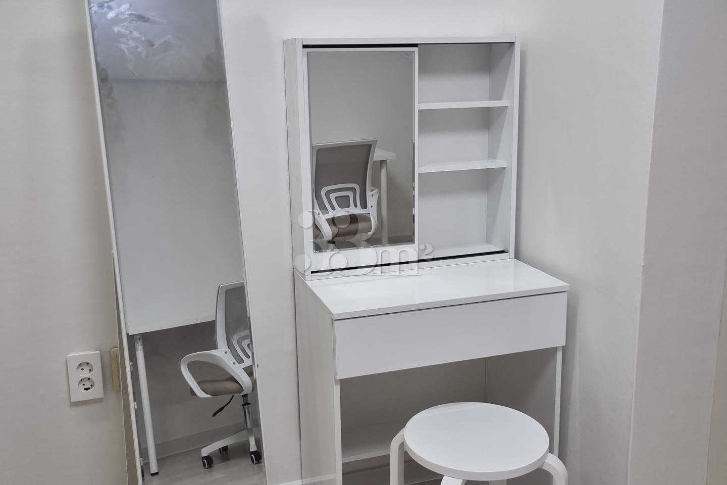 Officetel near Chonnam National University in 4th image