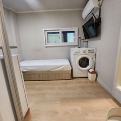 Deluxe Room B Unit Image