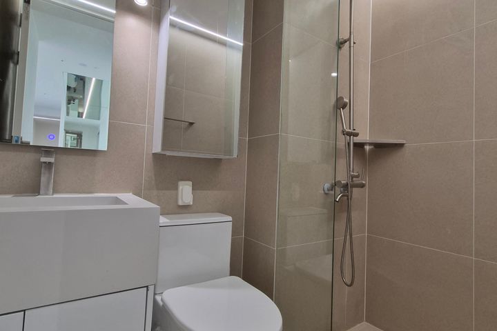 Large, newly built apartment near Bucheon Sta 8th image