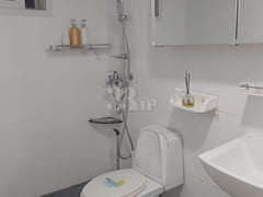 Quiet home with 3 bedrooms and 2 bathrooms 6th image