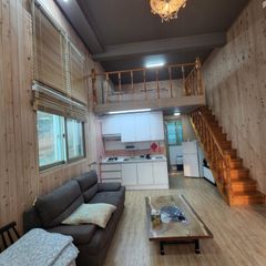 1층 편맥나무 동쪽실 방 이미지