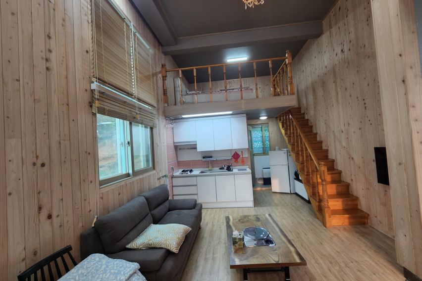 1층  편맥나무 남쪽실