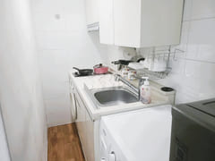 Clean studio apartment near the station 25 5th image