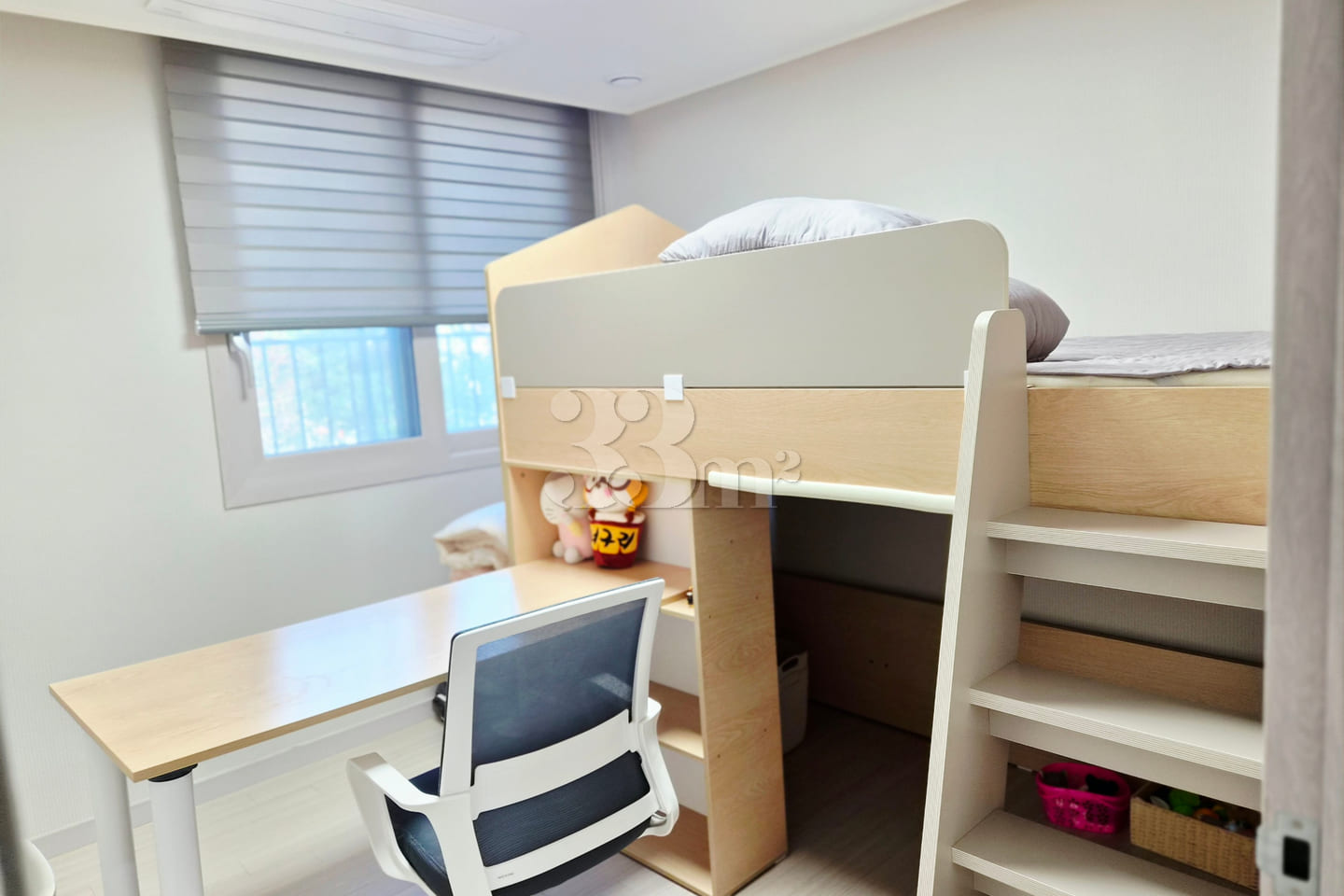 Newly built apartment just a 6-minute drive f 8th image