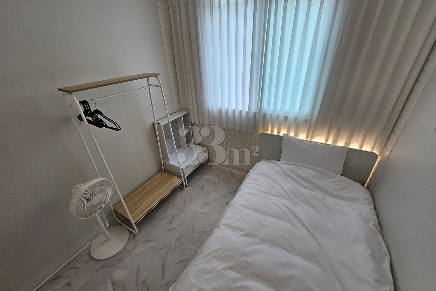 Women-only single room C 0th image