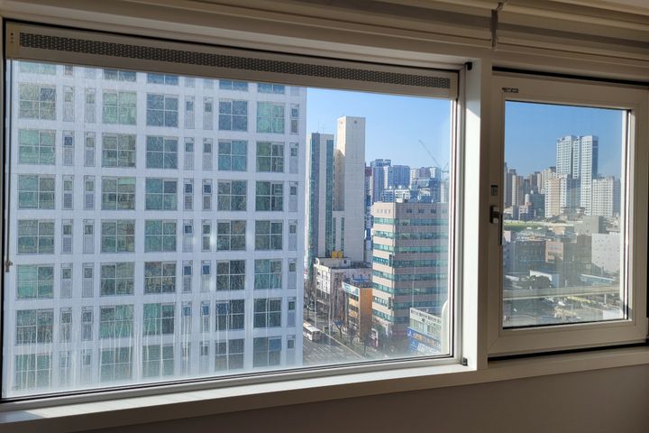 Cozy room in the heart of Ulsan's transportat 13th image