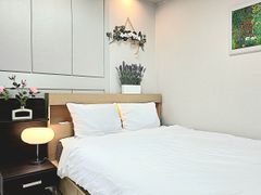 3-room, fully furnished, 10-minute walk from  2th image