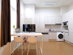 Fully Furnished Duplex, Unit 1-805 2th image