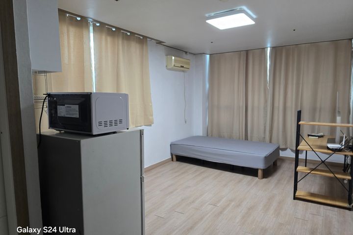 Room 503 3th image