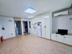 Unit 406, 2-bedroom unit (14-pyeong exclusive 4th image