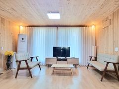 Juyang Shelter Cypress House 8th image