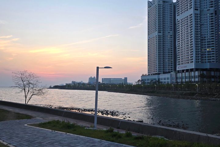 Ansan ๐ Ocean View ๐ Duplex with Terrace 19th image