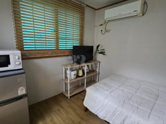 Quiet and clean studio apartment in Sinan-don 3th image