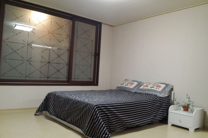 50-pyeong apartment, 4 rooms, 2 bathrooms 7th image