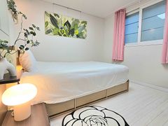 3-room, fully furnished, 10-minute walk from  5th image