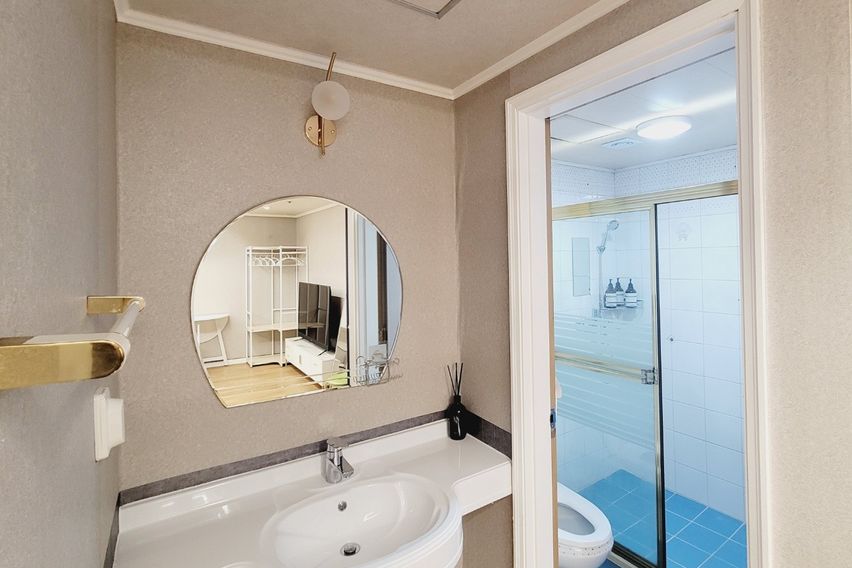 홍대역3분❤️연남합정역 11번째 이미지