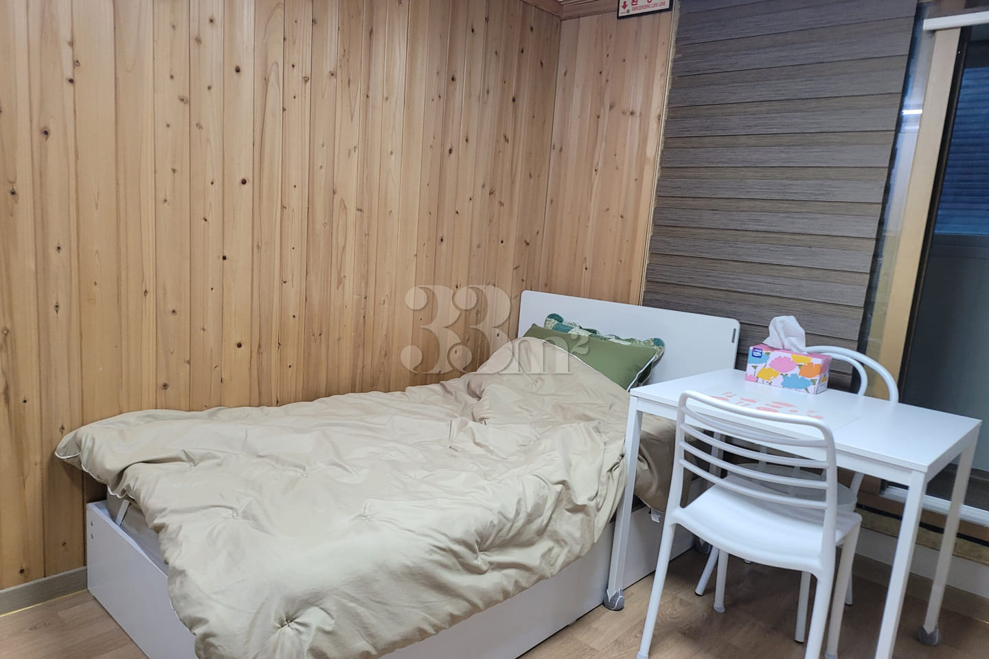 Fully furnished studio apartment on the 4th f 5th image