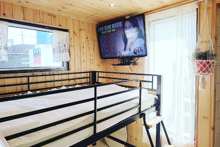 산방산해변마당있는감성룸 2번째 이미지