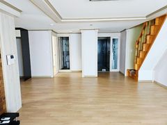 Ansan Parkville Three-Room Apartment 1th image