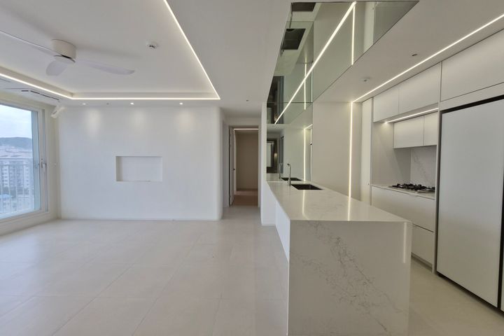 25-pyeong unit; within walking distance of Ju 1th image