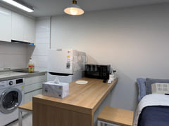 Quiet and spacious officetel 13th image
