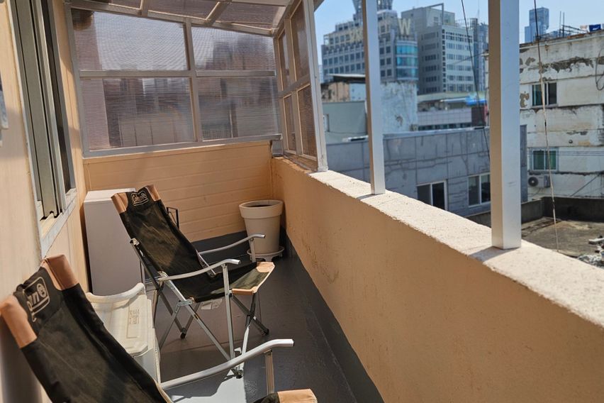 Dongdaemun, 2-minute walk, 3-room apartment w 19th image