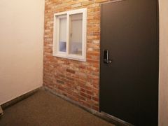 New, fully-furnished room for women (2 availa 4th image