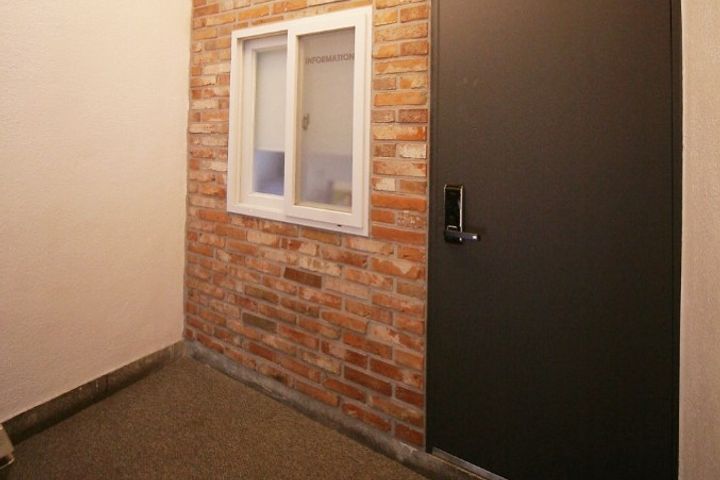 New, fully-furnished room for women (2 availa 4th image