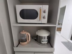 Neat and cozy, just like an apartment. 11th image