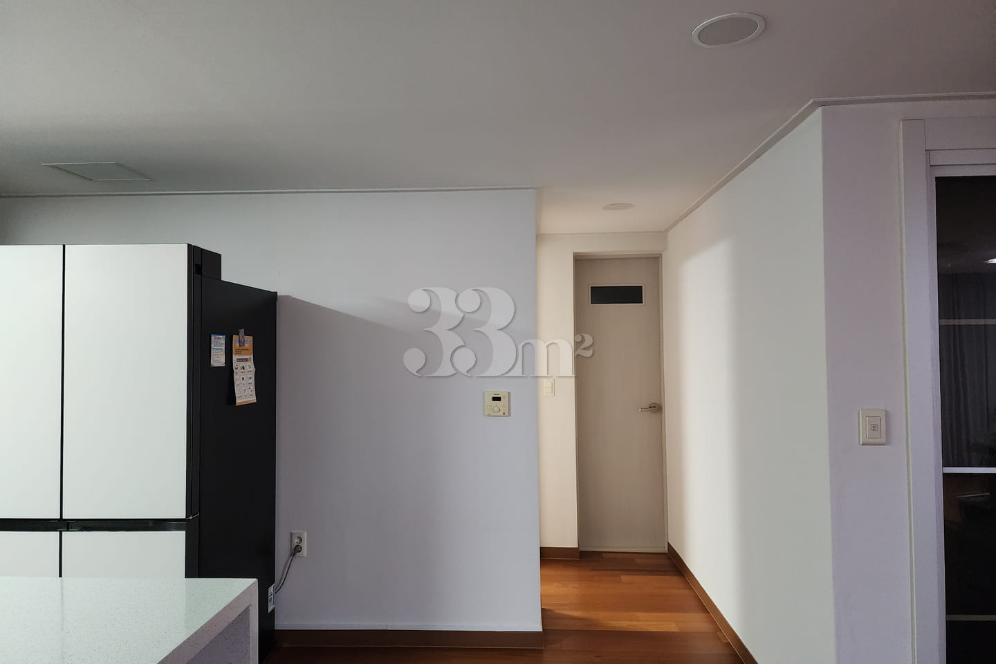 A clean house with good natural light. 7th image