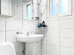 Fully furnished, clean room_No. 2 8th image