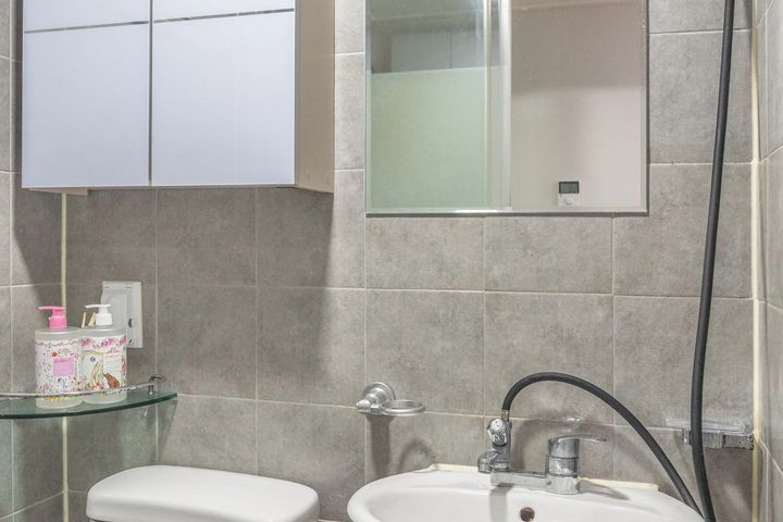 Fully Furnished Deluxe Room in Sinnonhyeon 5th image