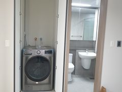 Oryudong Station, 3 rooms, sleeps 4 4th image