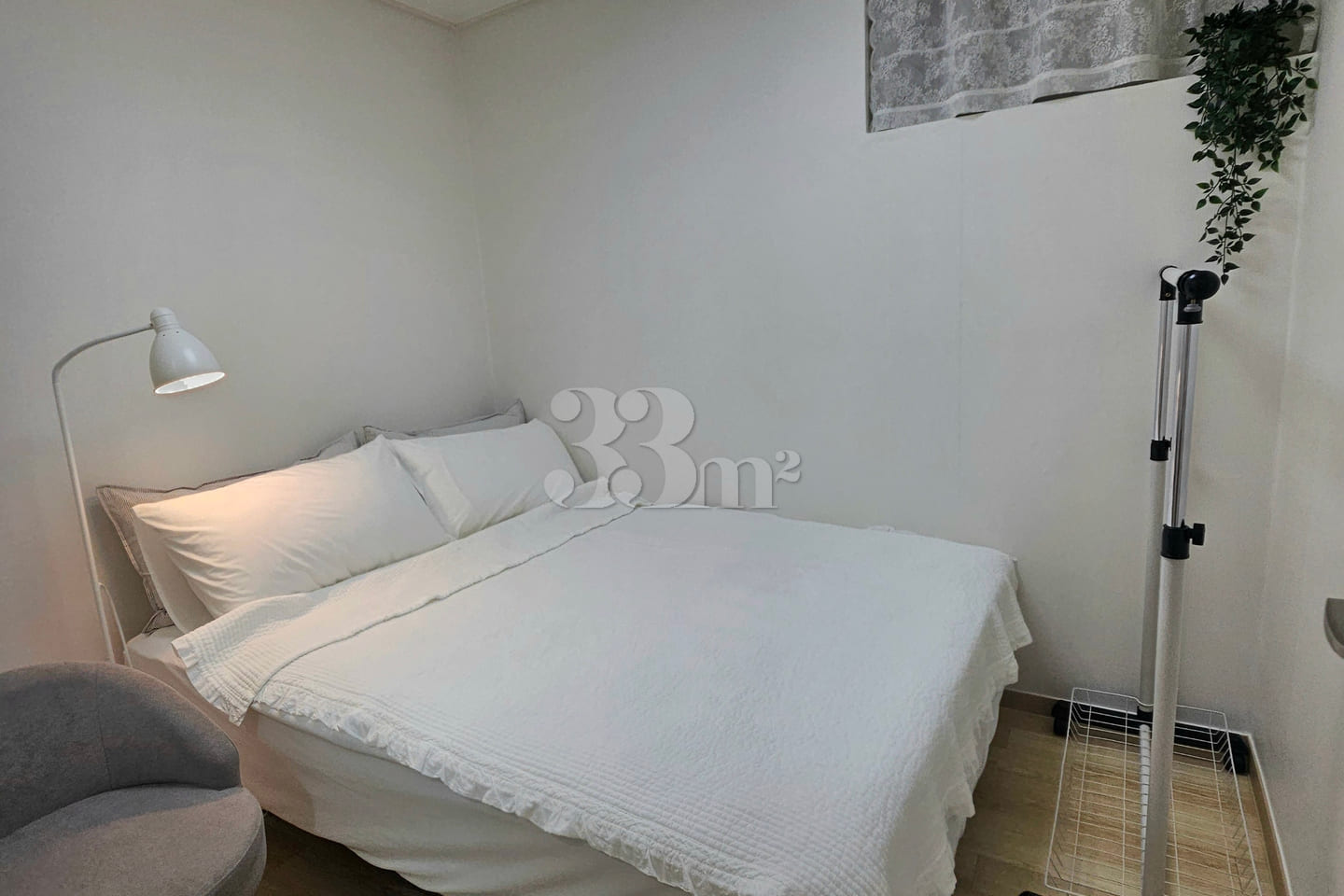 ❤️Newly built, fully furnished❤️202 13th image