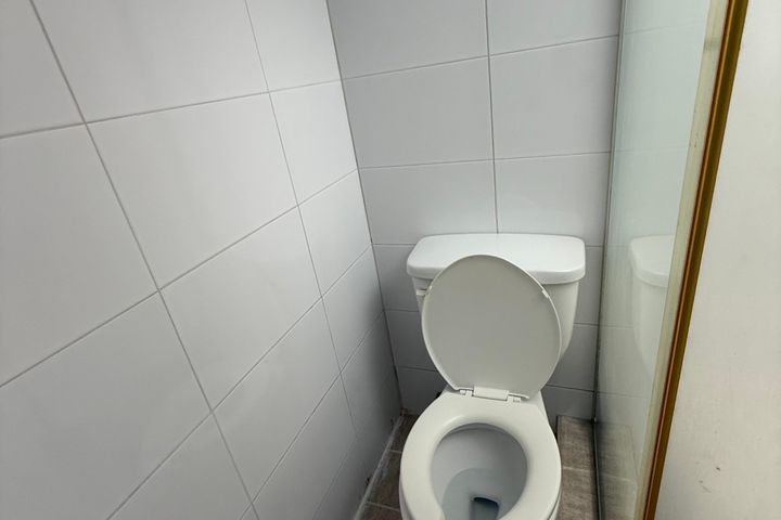 Premium Room No. 8 7th image