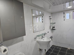 A lovely, well-appointed home 19th image