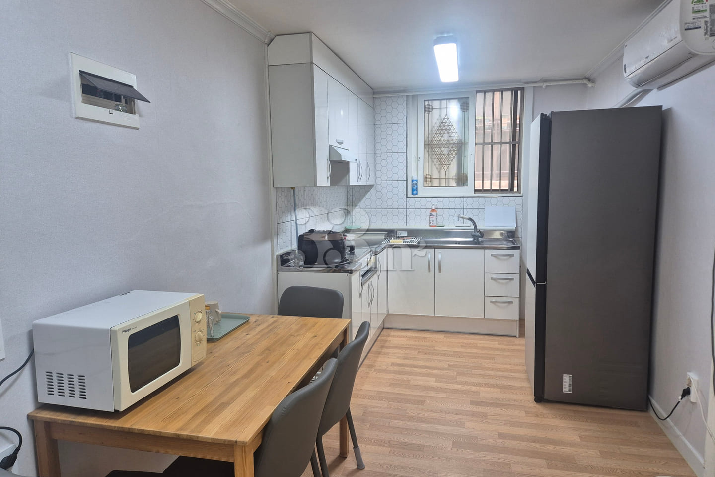 Galma Station Fully Furnished 2-Room Unit: 10 6th image