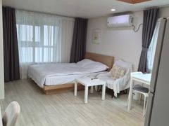 Unysis Room 4 0th image