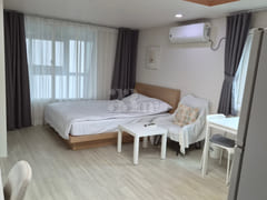 Unysis Room 4 0th image