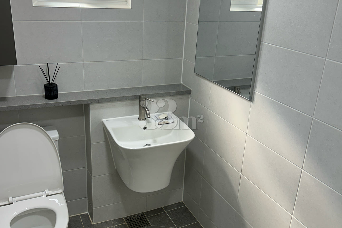 Fully-equipped hotel-style accommodation 2 8th image