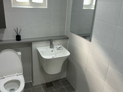 Fully-equipped hotel-style accommodation 2 8th image
