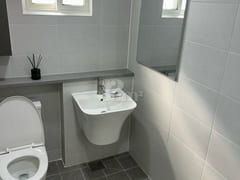 Fully-equipped hotel-style accommodation 2 8th image