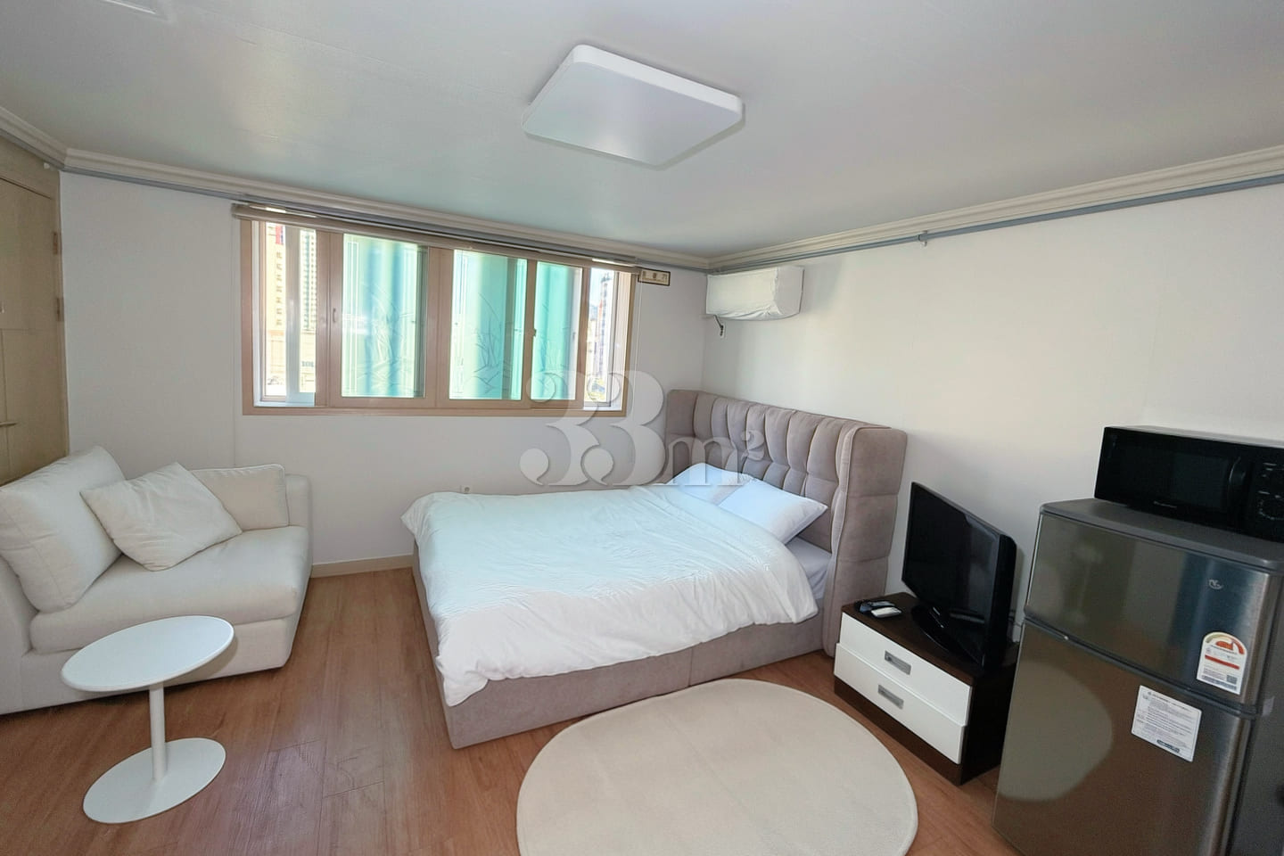 Studio apartment a 1-minute walk from Sajik S 10th image