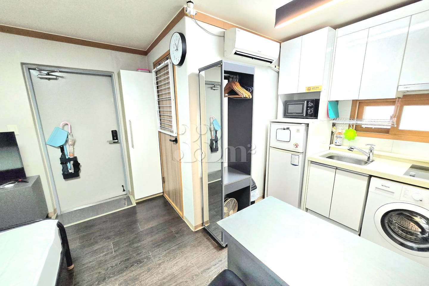 Cozy Studio in Mangwon (Unit 404) 10th image