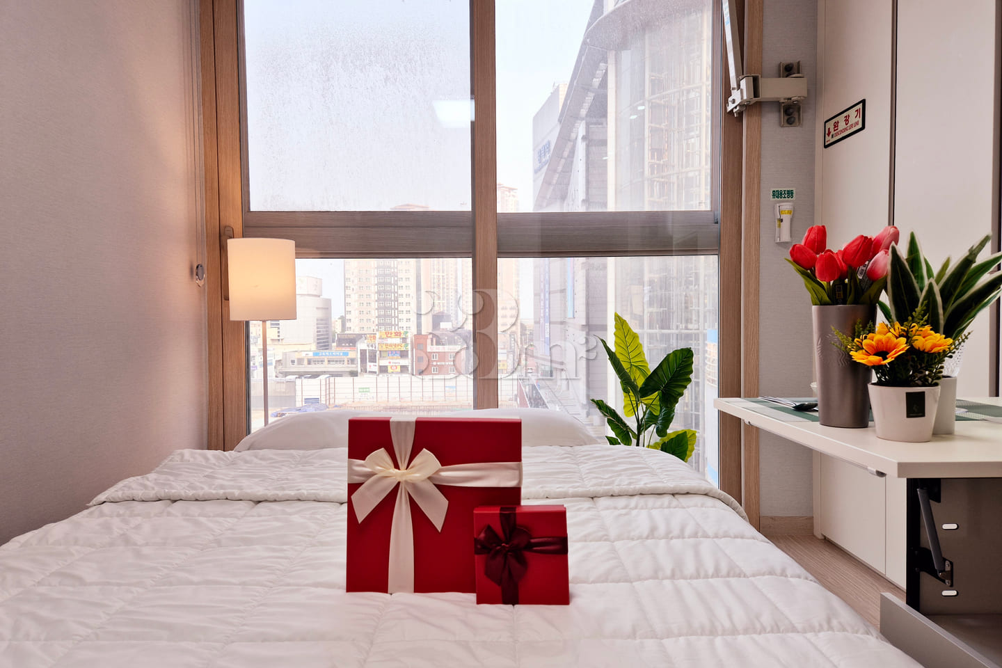 Neat and popular studio apartment near Pyeong 0th image