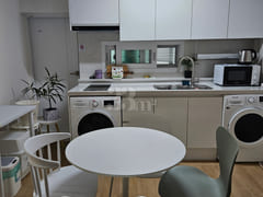 Clean two-room apartment with parking in Hong 14th image