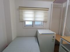 Room with a clean window near Sadang Station 1th image