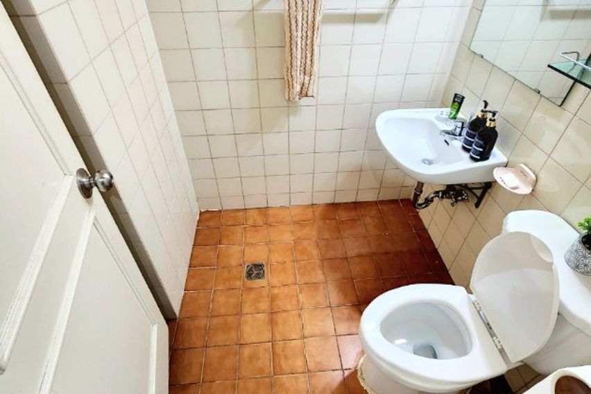 신논현역 2분 거리