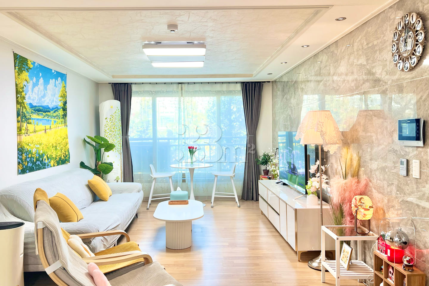 3-Room Home Adjacent to a Park in Samsan, Uls 0th image